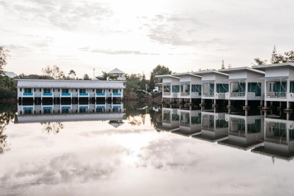 Anavilla Tangke Resort Khanom Exterior foto