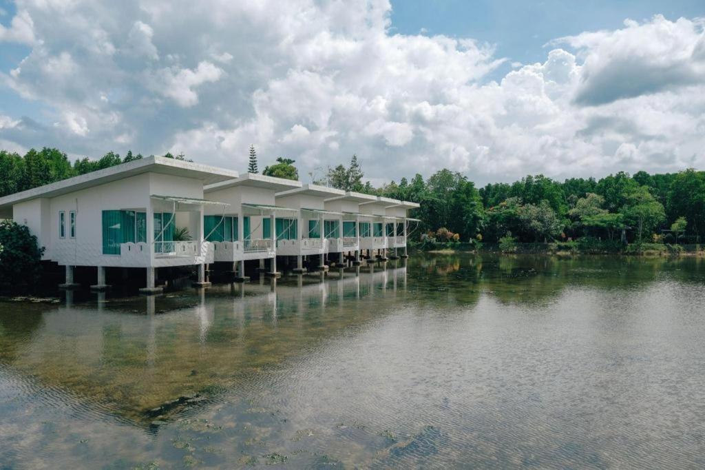 Anavilla Tangke Resort Khanom Exterior foto